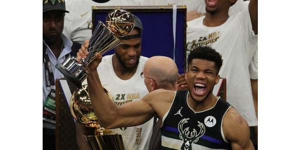 Giannis Antetokounmpo vastasi Milwaukee Bucksin odotuksiin voittaa finaali